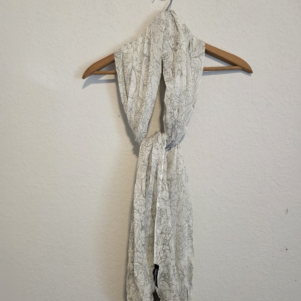 NWT VIVANTE by VSA Floral Scarf / Wrap Coastal Beach Resortwear Frayed Ends